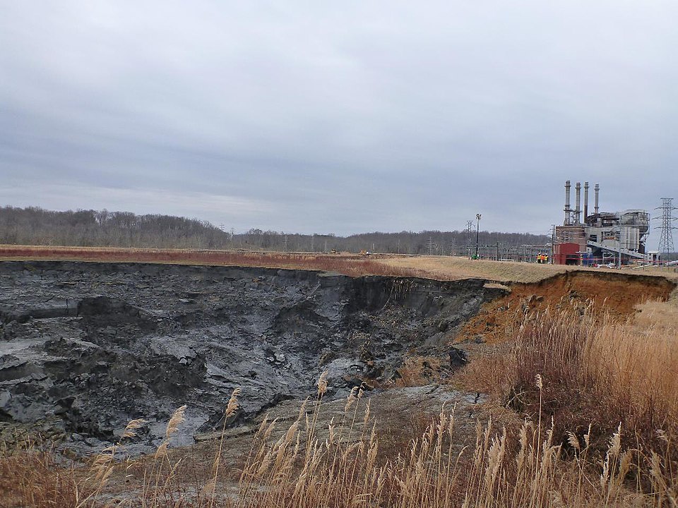 Dan River coal ash spill - impoundment and power plant - 2014